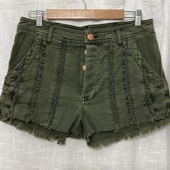 Free People olive green boho shorts size 10 - Picture 8 of 8